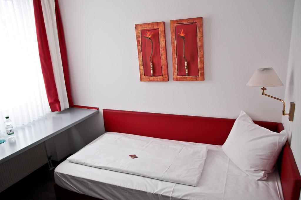 Hotel Postbauer-Heng, E-Mobilitaet, Ladestationen Fuer Elektroautos Oda fotoğraf